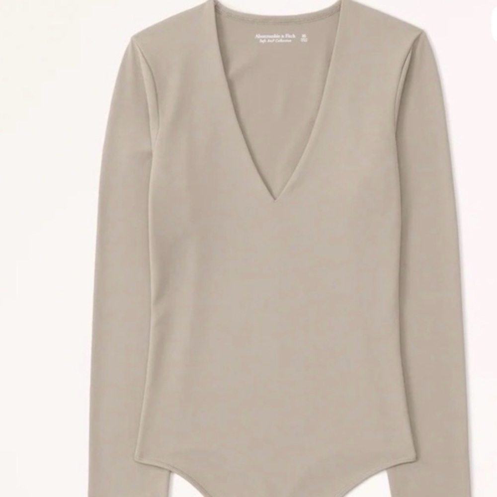 Abercrombie & Fitch Women's Beige V-Neck Long Sleeve Bodysuit